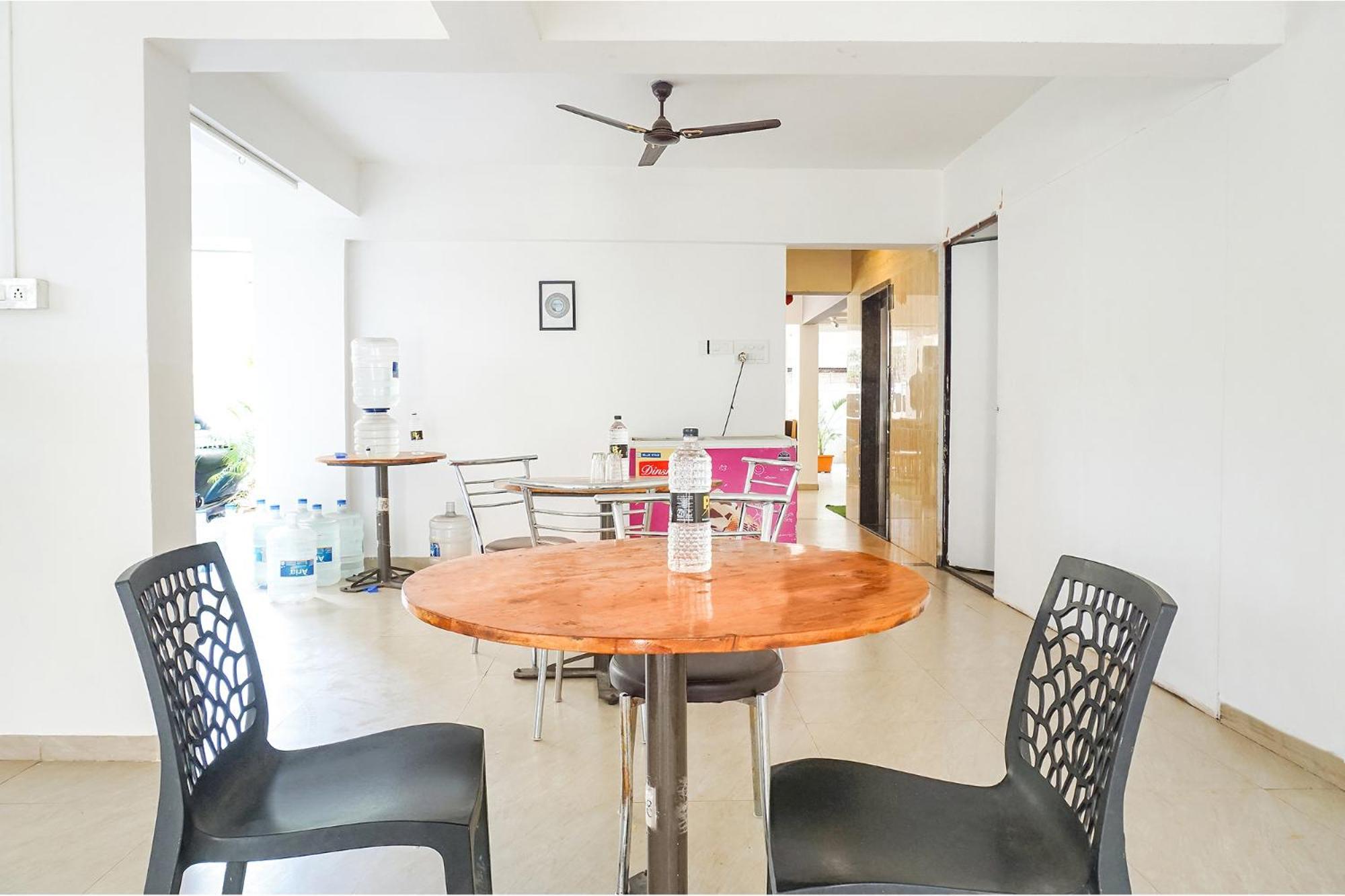 פונה Fabhotel Saffron Inn I - Nr Darshan Museum מראה חיצוני תמונה