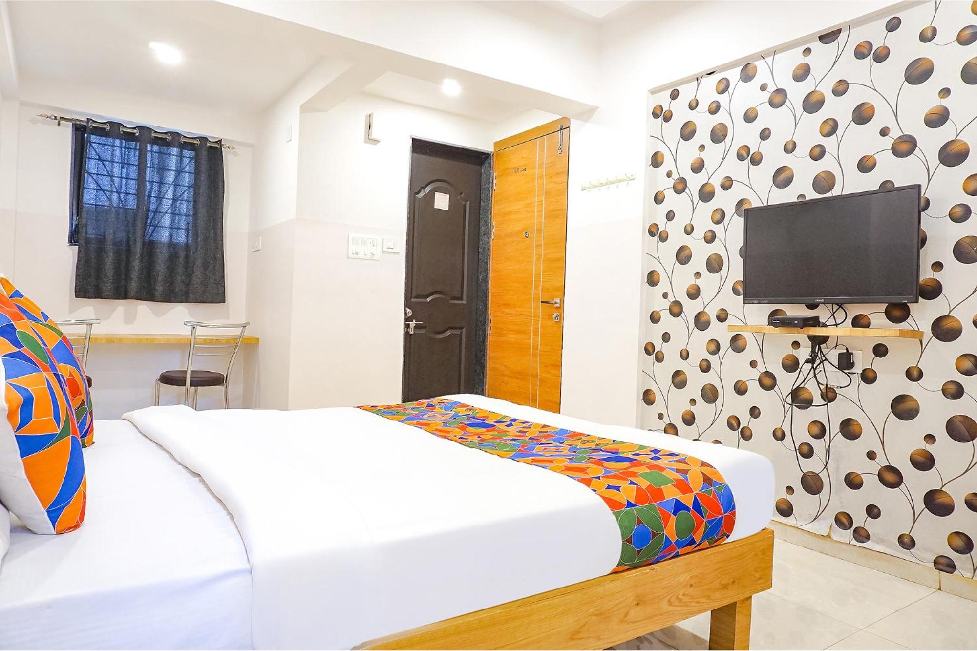 פונה Fabhotel Saffron Inn I - Nr Darshan Museum מראה חיצוני תמונה